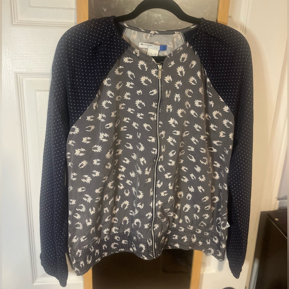 Adidas Originals, Women’s Size M, Vintage style Track/Zip-Up Light Jacket
